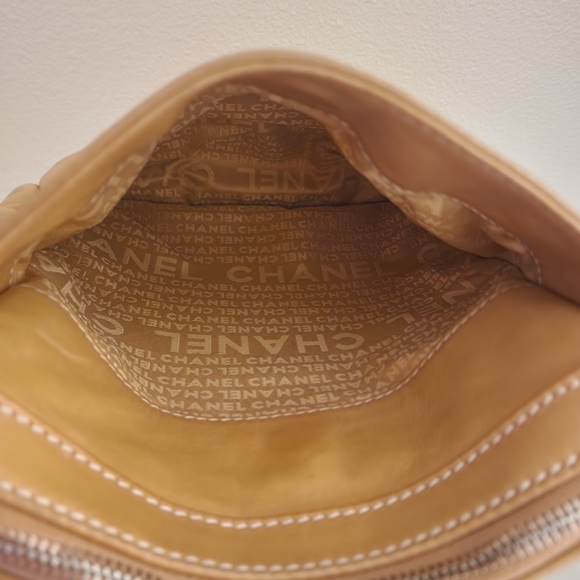 CHANEL Beige Lambskin Leather LAX Accordion Shoulder Bag - Picture 12 of 15